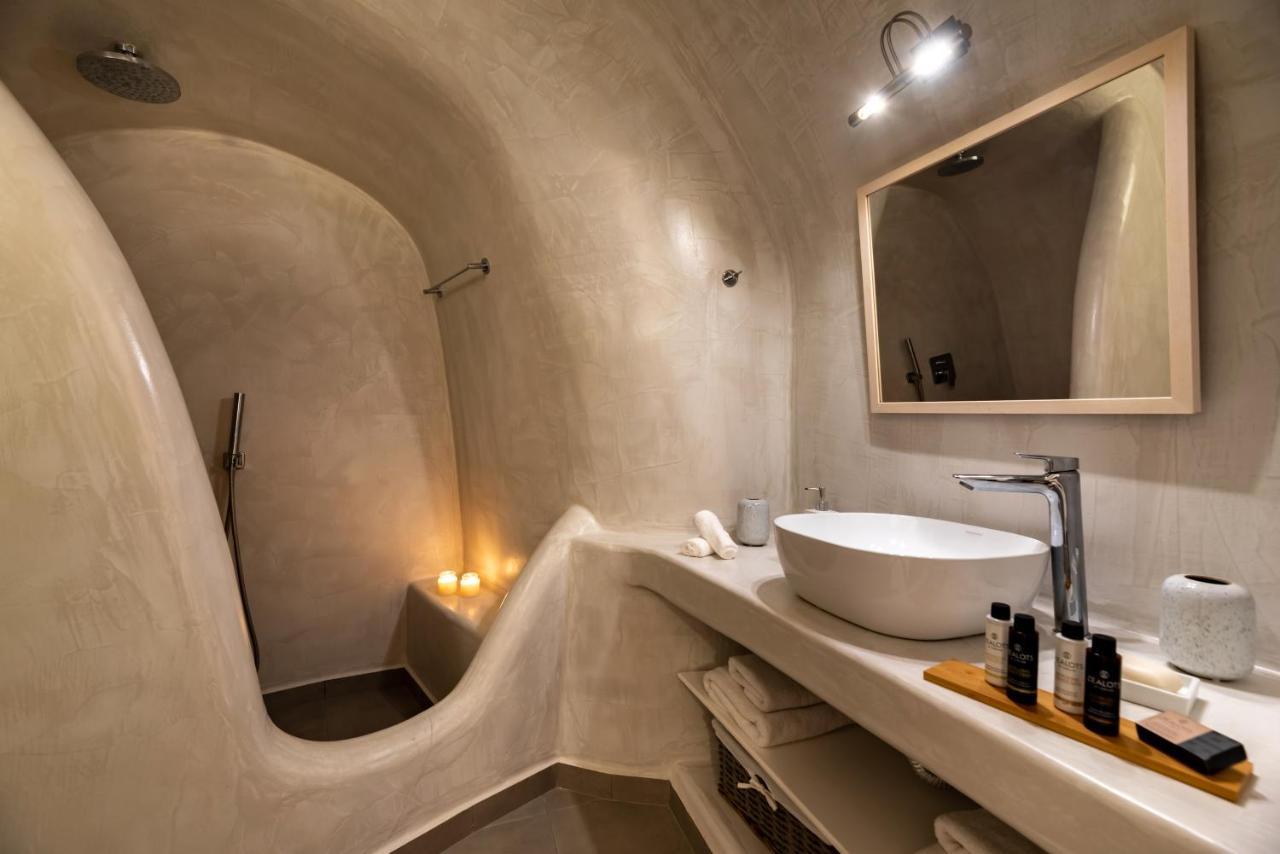 White Curves Santorini Bed & Breakfast Akrotiri  Exterior photo