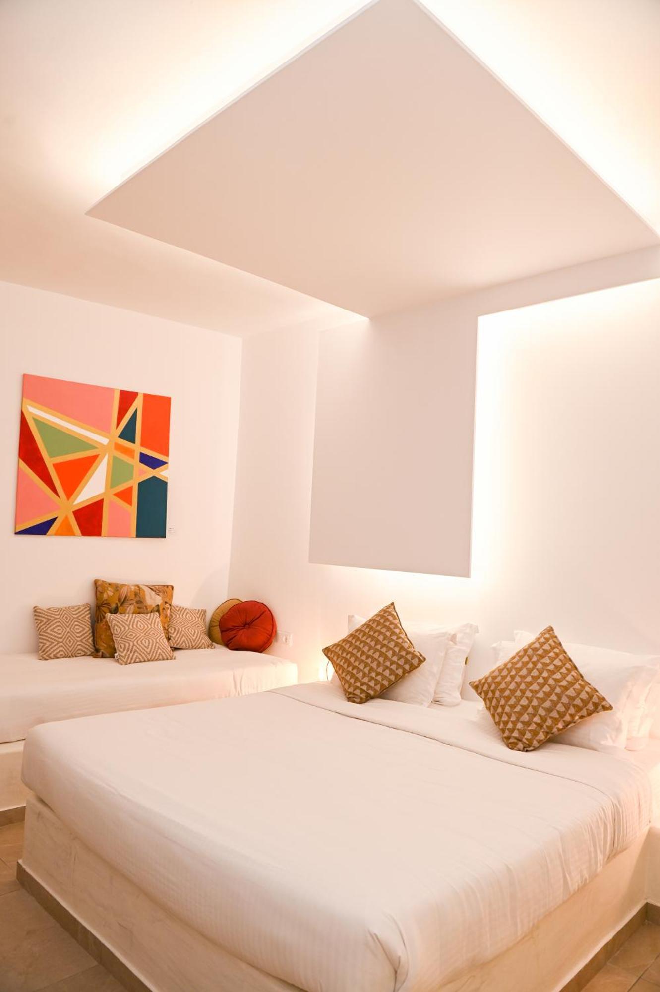 White Curves Santorini Bed & Breakfast Akrotiri  Exterior photo