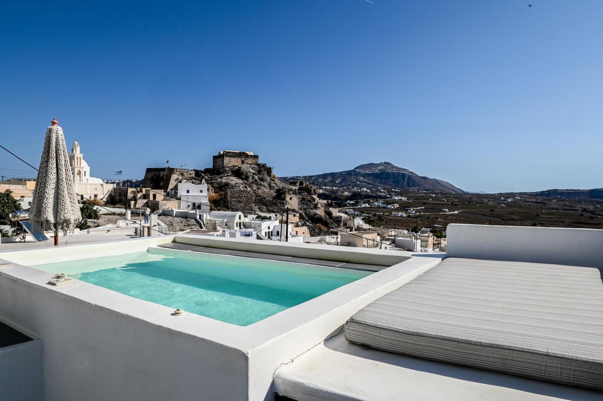 White Curves Santorini Bed & Breakfast Akrotiri  Exterior photo