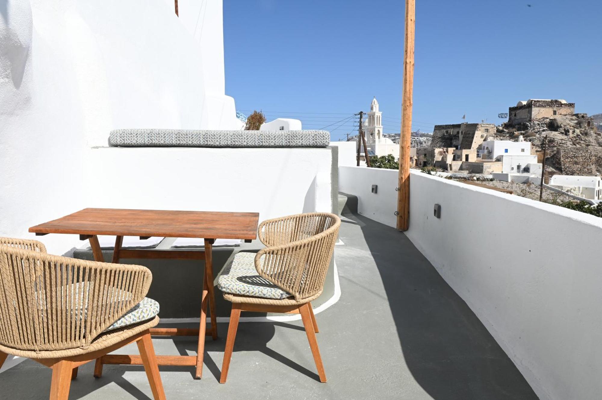 White Curves Santorini Bed & Breakfast Akrotiri  Exterior photo