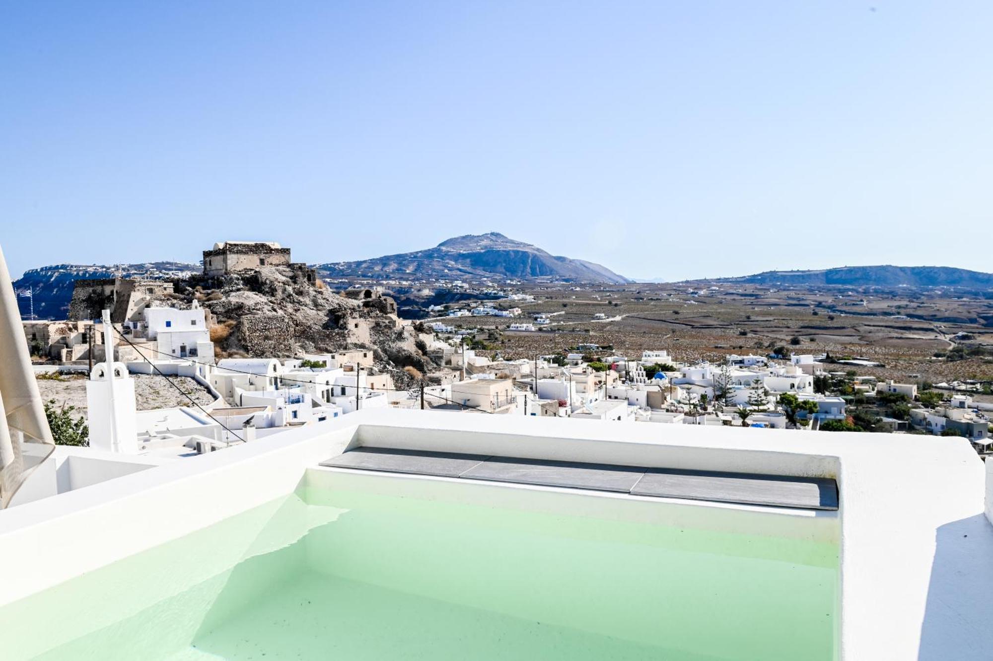 White Curves Santorini Bed & Breakfast Akrotiri  Exterior photo